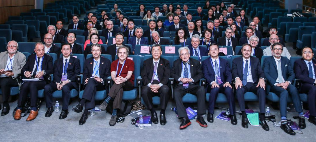 pp电子·(中国)官方网站